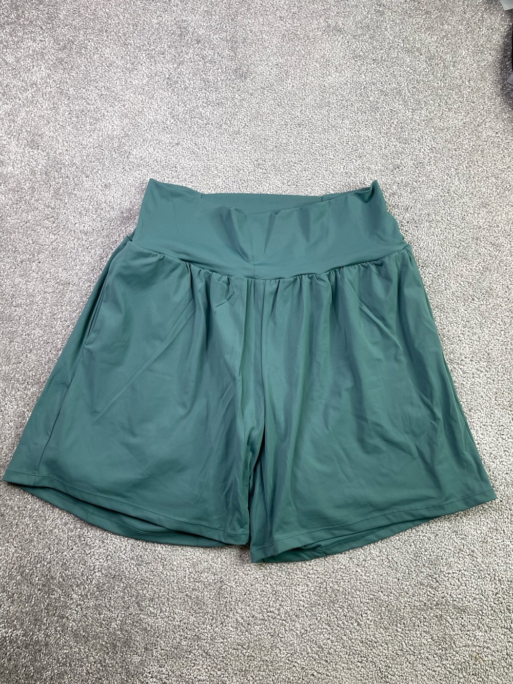 Halara Softlyzero Airy Shorts Women’s XL Green High Rise Athletic Activewear